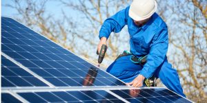 Installation Maintenance Panneaux Solaires Photovoltaïques à Le Chene